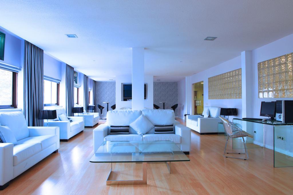 Hotel Escuela Madrid Dış mekan fotoğraf