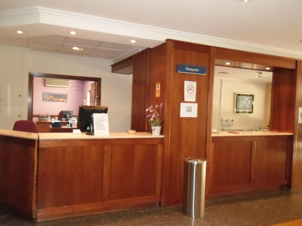 Hotel Escuela Madrid Dış mekan fotoğraf